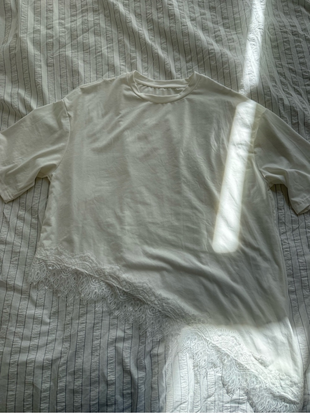 SHEIN White Short Sleeve Crewneck Top with Lace Hem